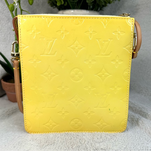 Louis Vuitton Mott Bag - Picture 2 of 16
